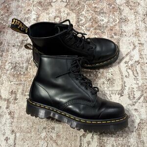 DR. MARTENS 101 BEX SMOOTH LEATHER ANKLE BOOTS Size Men’s 9 | Women’s 10